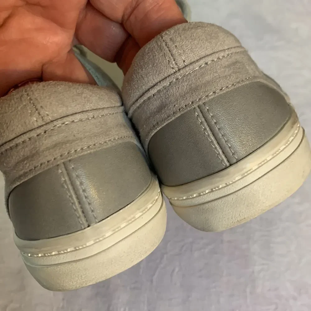 Sneakers Kids Cat & Jack Gray Size 2 Copy